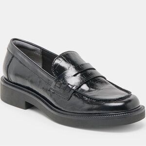 Dolce Vita Womens Glossy Black Loafers
